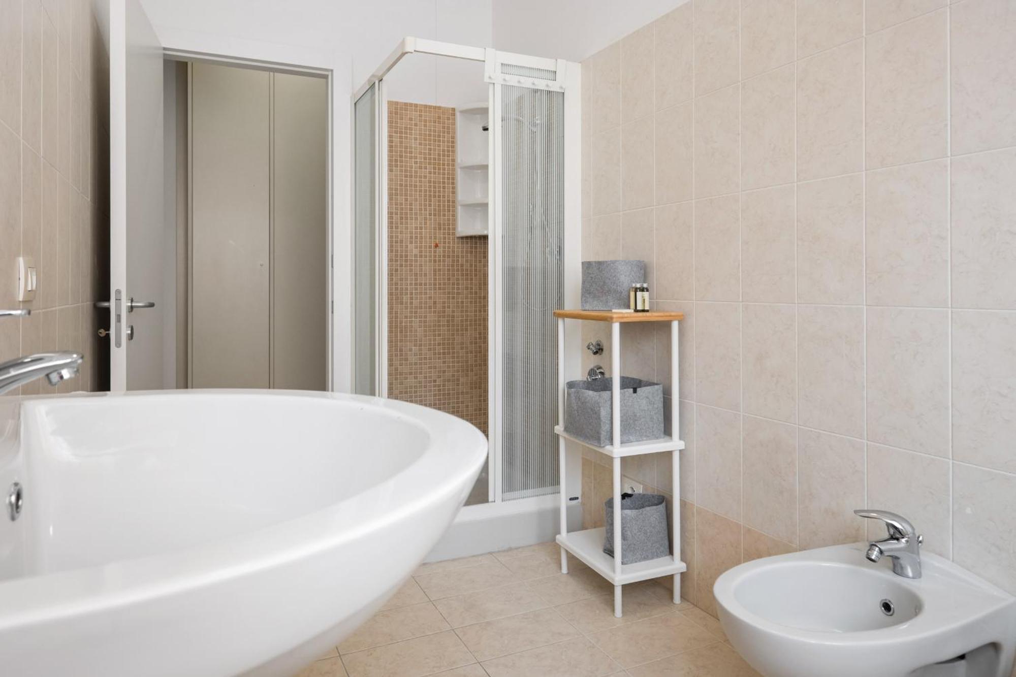 Flats4Rent Elisa Apartment เวโรนา ภายนอก รูปภาพ