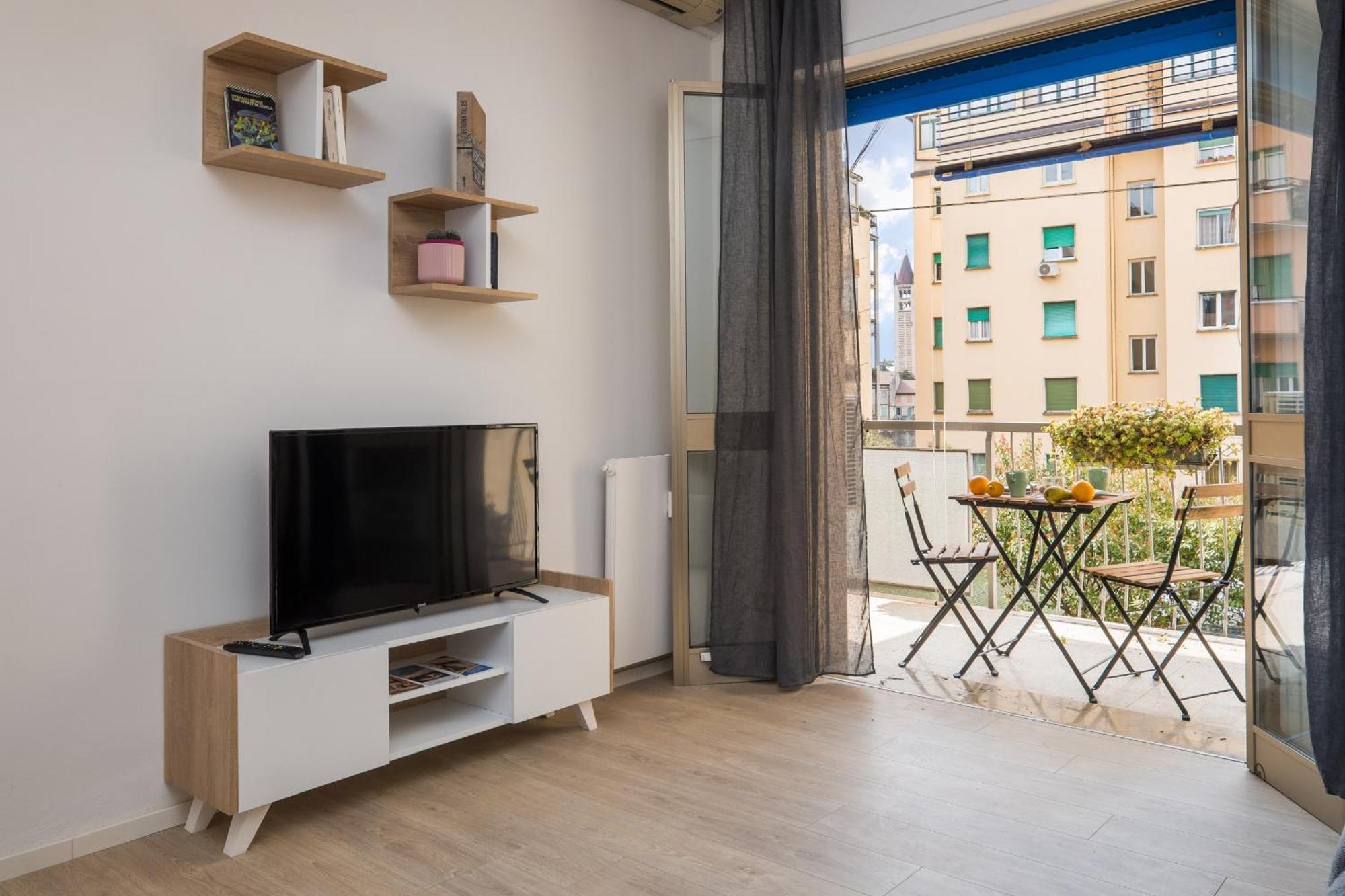 Flats4Rent Elisa Apartment เวโรนา ภายนอก รูปภาพ