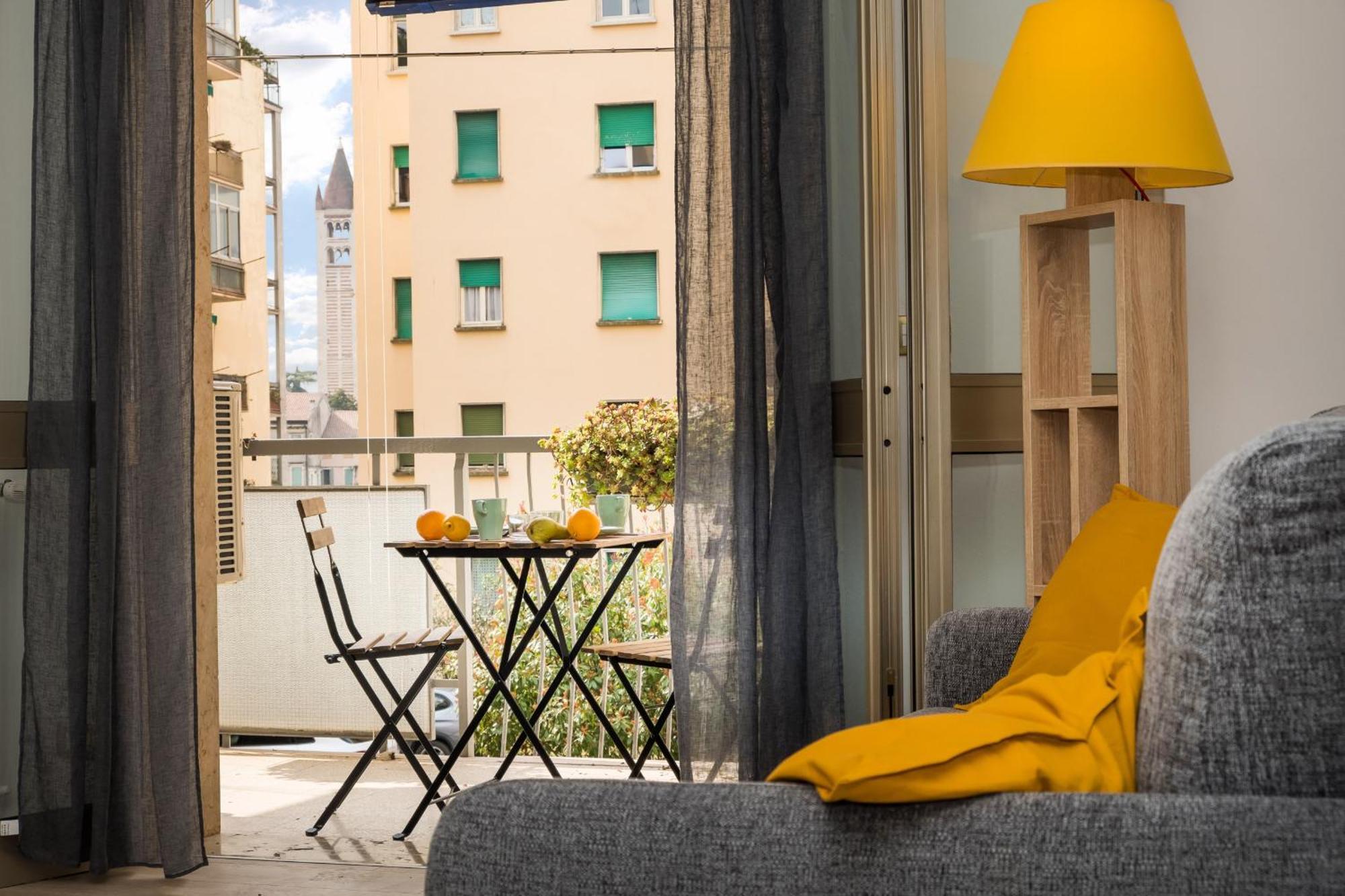 Flats4Rent Elisa Apartment เวโรนา ภายนอก รูปภาพ